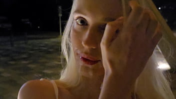 Girlfriend wants risky public doggystyle fuck cum hungry