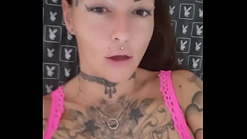 Disponible tous l après midi pour des show hots