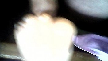 Leche en pies de mi mujer d 6