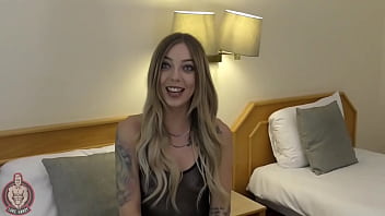 Hot teen gets her tight pussy smashed and filled with cum