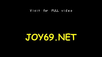 Stunning solo beauty in a hot play