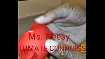 Neesy Live Her Customers thumbnail