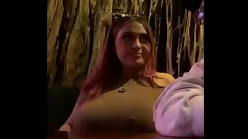 La puta tetona streamer