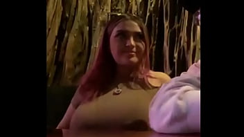 La puta tetona streamer