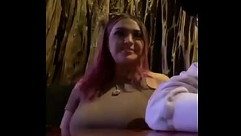 La puta tetona streamer