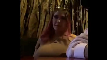 La puta tetona streamer