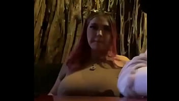 La puta tetona streamer