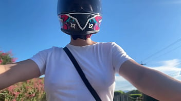 Recogí un cliente de didi sin sostén y se dio cuenta de mis grandes tetas