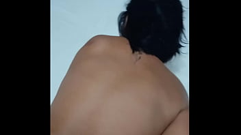 Paguei pra comer essa puta gostosa e ela filmou pra mostrar para o marido