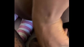 Ebony big booty gives her man a quick ride before work