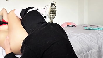 Follando compañera de clase con playera de fútbol a escondidas de mi novia