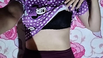 Llevé a la de mi vecina a casa y me la follé en el camino casero real