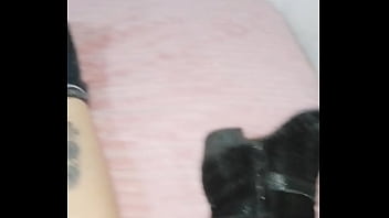 Cheguei da balada bem safadinha e fiz