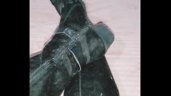 Cheguei da balada bem safadinha e fiz