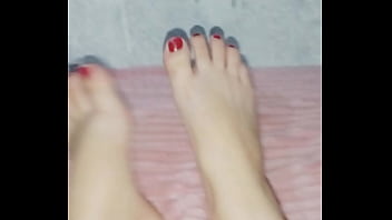 Cheguei da balada bem safadinha e fiz