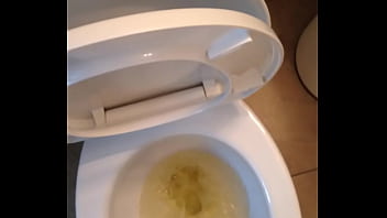 Peeing thumbnail