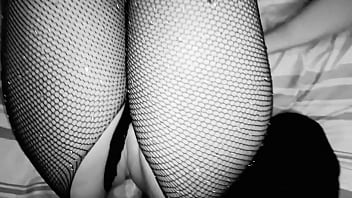 Hermanastra caliente pide agritos ser follada