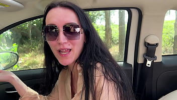 Fucked his wife's hot girlfriend in the car and cum in her mouth