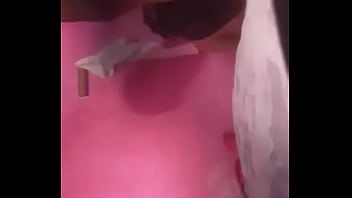 La tragona recibiendo