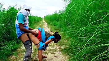 Jungle me girlfriend ko doggy style ke chhoda