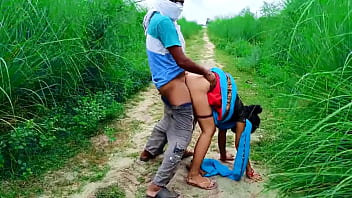 Jungle me girlfriend ko doggy style ke chhoda