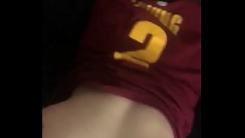 Tinder girl gets fucked in dorm