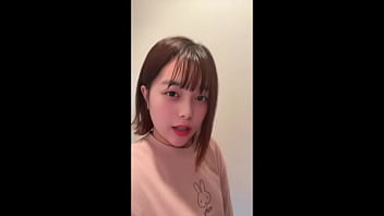 普通の女子大生がおし◯こシてる所を見て欲しいです