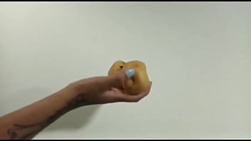 Manos Pequeñas Agarran Criollas Grandes thumbnail