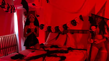 Tiazinhah no hallowen com as amigas