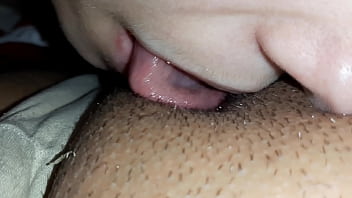 My girlfriend woke me up this morning with cunnilingus