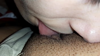 My girlfriend woke me up this morning with cunnilingus