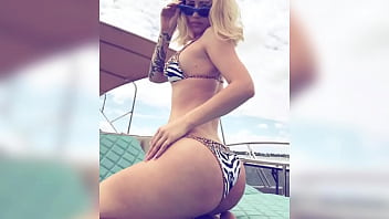 Rapper singer iggy azalea try not to cum