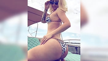 Rapper singer iggy azalea try not to cum