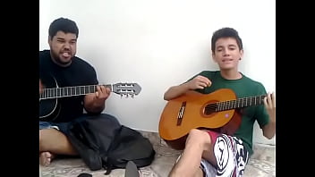 Preto bom acústico baratas grávidas