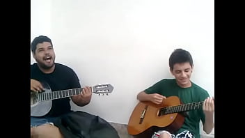 Preto bom acústico baratas grávidas