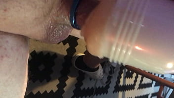 Im mastubrating whit my toys