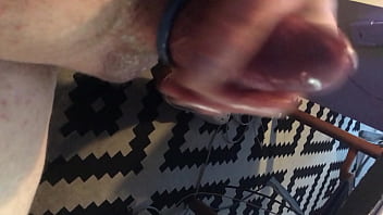 Im mastubrating whit my toys