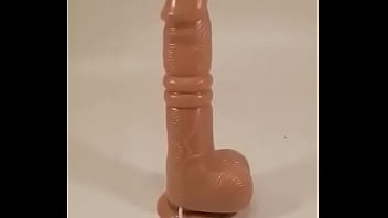 Dildo robot használat közben
