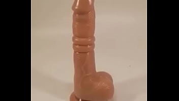 Dildo robot használat közben