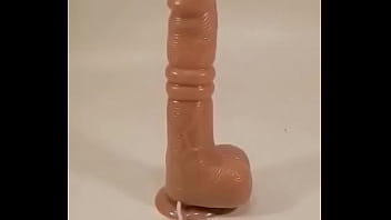 Dildo robot használat közben