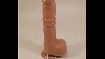 Dildo robot használat közben