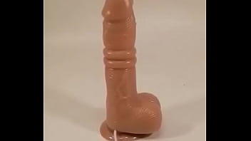 Dildo robot használat közben