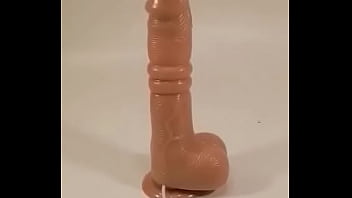 Dildo robot használat közben