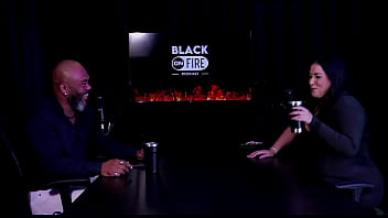 Sente tesão por saber que estão batendo punheta pra ela começou por pirraça fez fotos nua e seu lado vendedora pri melancia watch sheer red