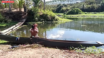 Dentro do barco abandonado e encima da ponte