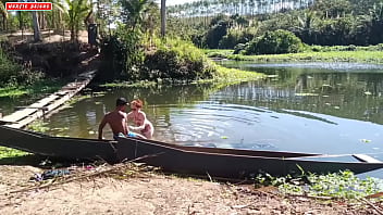 Dentro do barco abandonado e encima da ponte