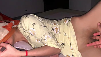 भाभी मेरे कमरे में आईं और हम एक ही बिस्तर पर सोये।