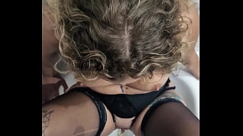 A golden shower of venom