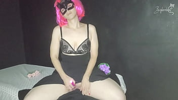 Hi i'm the kitten of your dreams do you want to play with me i'm waiting for you #4