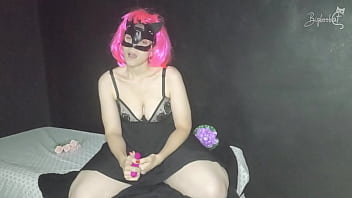 Hi i'm the kitten of your dreams do you want to play with me i'm waiting for you #4